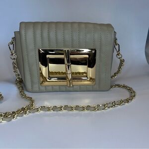 Cream and Gold Crossbody Bag with Quilted Texture and Gold Clasp